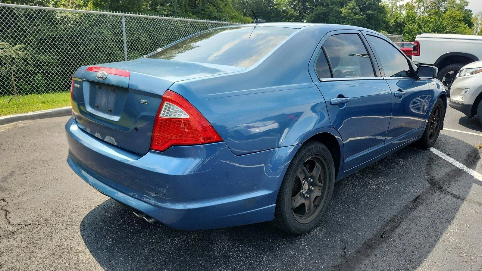 Used 2010 Ford Fusion SE with VIN 3FAHP0HA6AR415455 for sale in Florence, KY