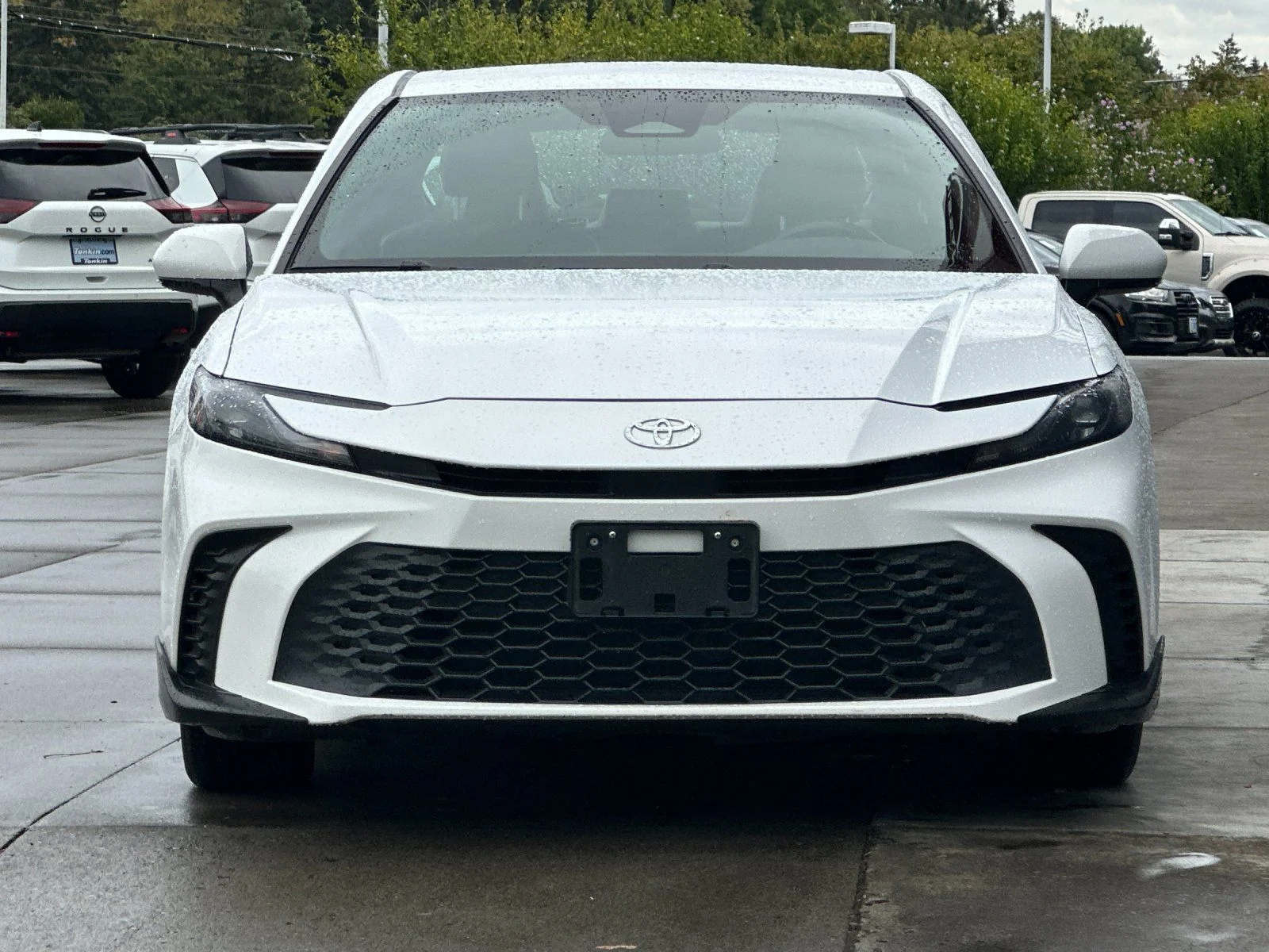 Used 2025 Ice Toyota SE image 8