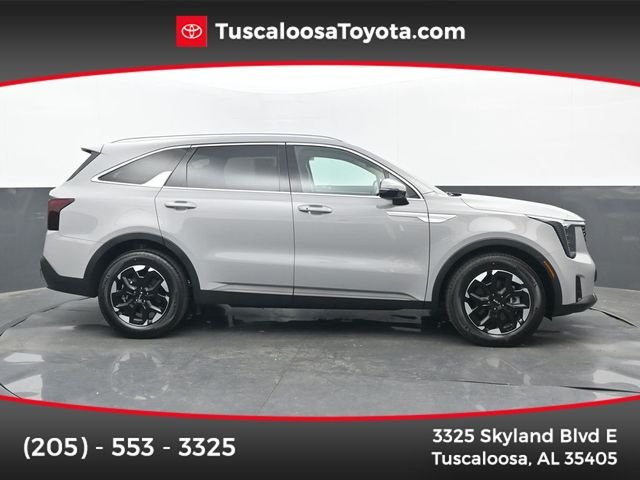 2025 Kia Sorento S AT's photo