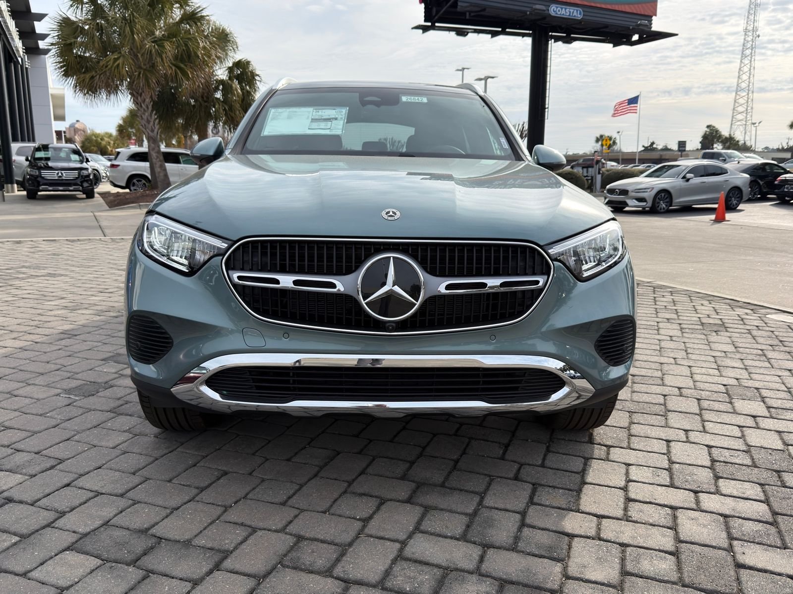 New 2026 Verde Silver Metallic Mercedes-Benz GLC 300 image 6