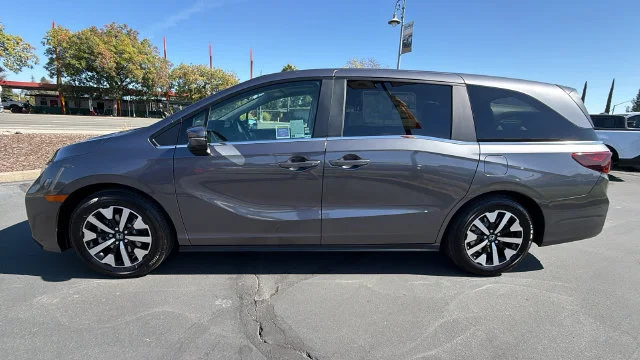 2026 Honda Odyssey EX-L - Photo 7