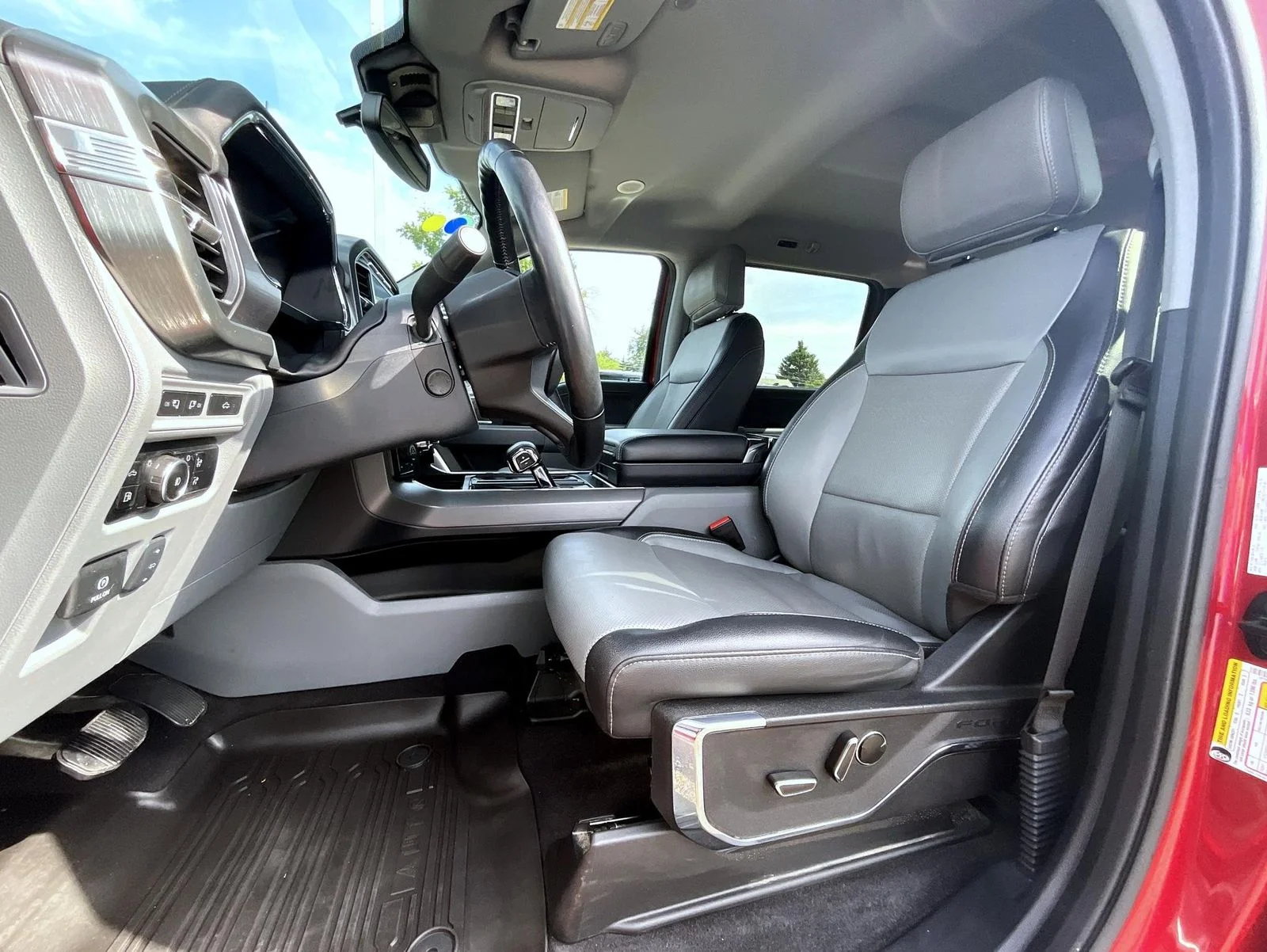 Used 2023 Red Ford Lariat image 11