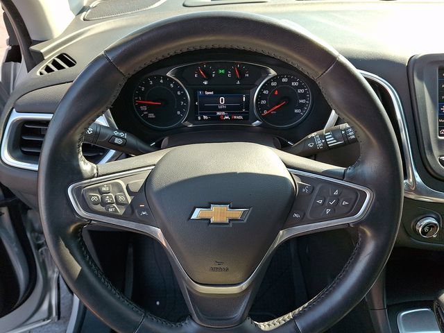 Used 2022 SILVER ICE METALLIC Chevrolet LT image 19