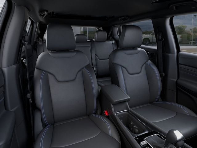 New 2026 Hydro Blue Pearl-Coat Exterior Paint Jeep Limited image 16