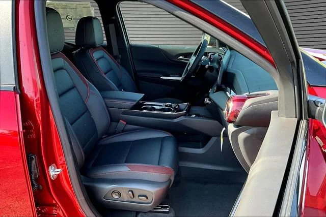 2027 Chevrolet Equinox RS - Photo 11