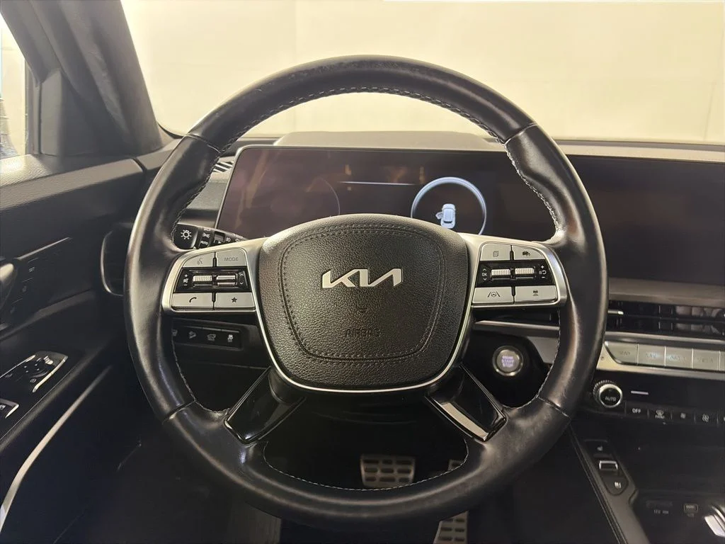 Used 2024 Green Kia SX-Prestige X-Line image 6