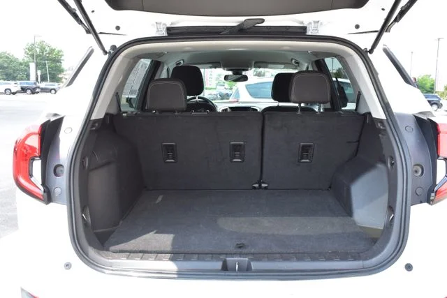 Used 2024 White GMC SLE image 14