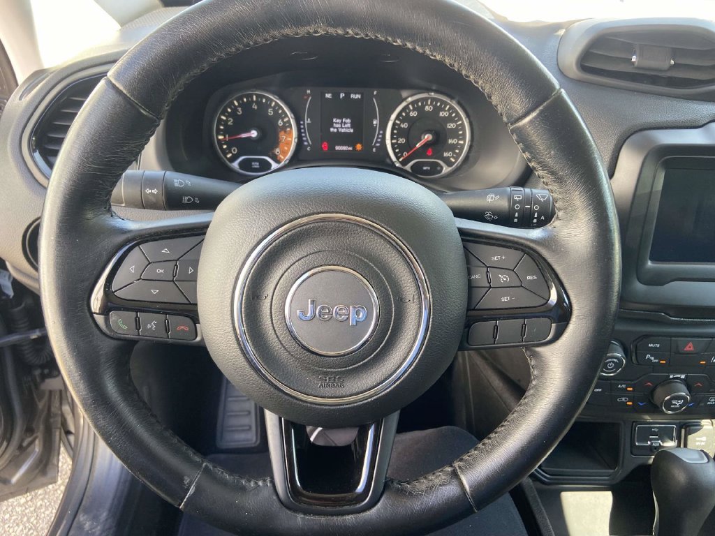 Used 2018 Gray Jeep Altitude image 36