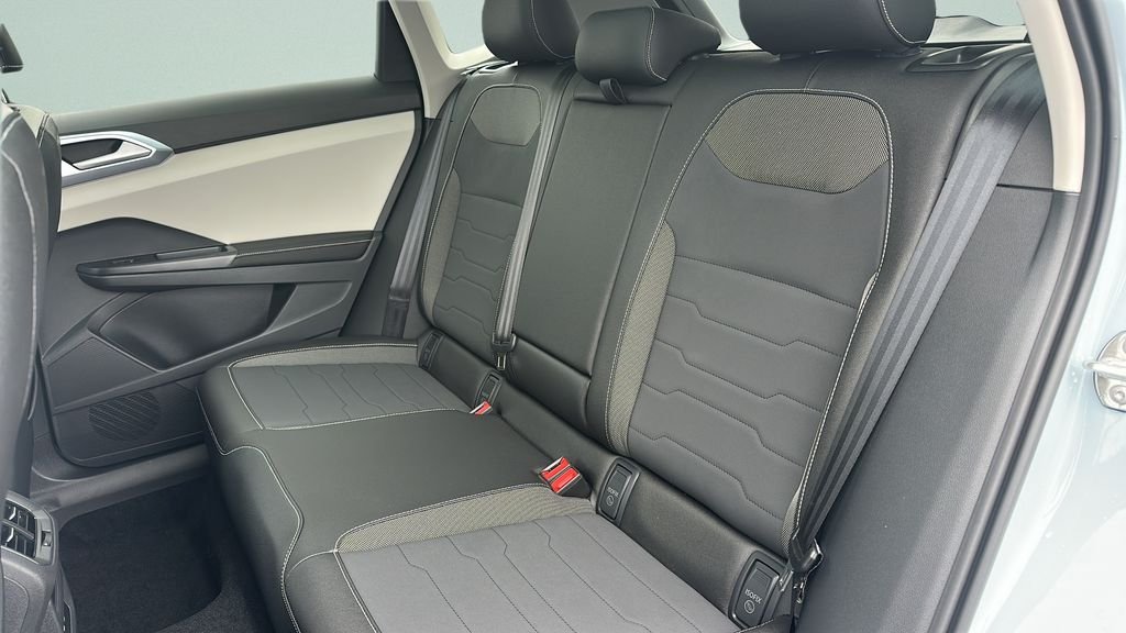 New 2026 Monument Gray Volkswagen 1.5T SE image 34