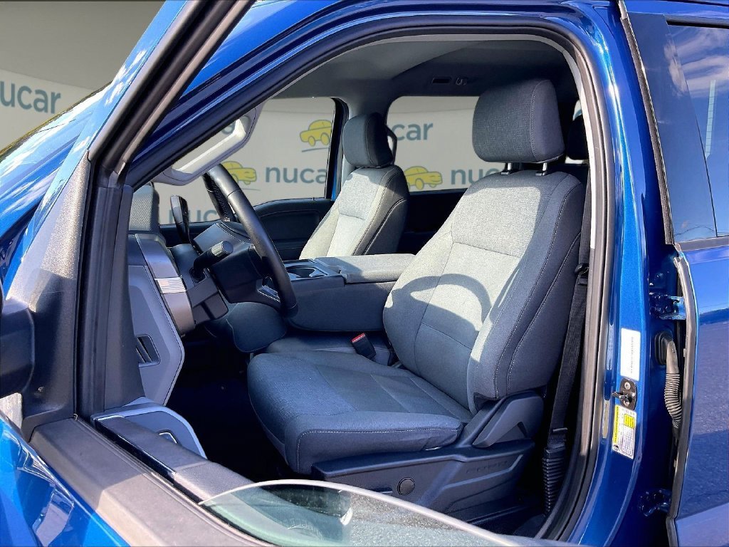 Used 2025 Blue Ford XLT image 10
