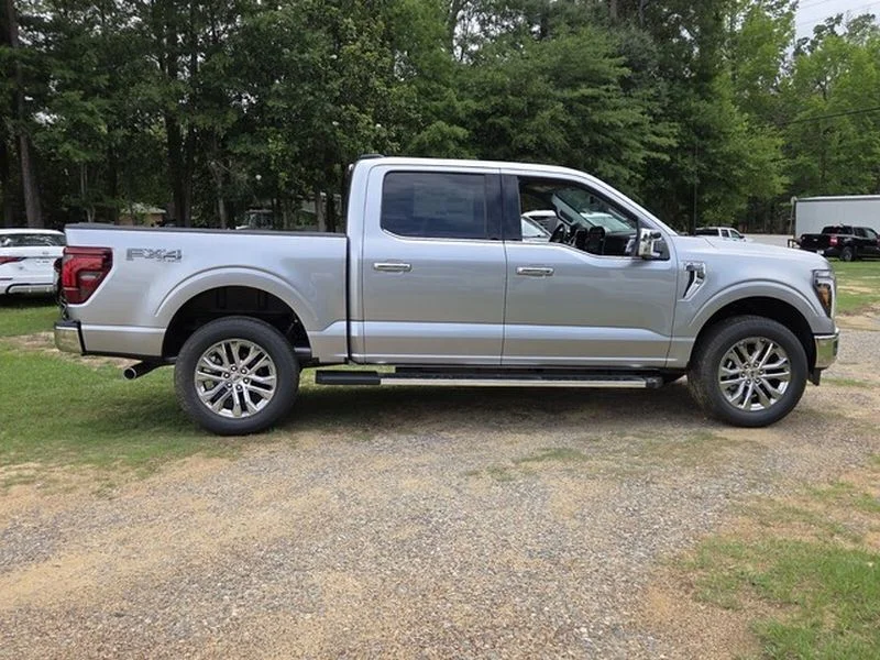 New 2026 Iconic Silver Metallic Ford Lariat® image 13