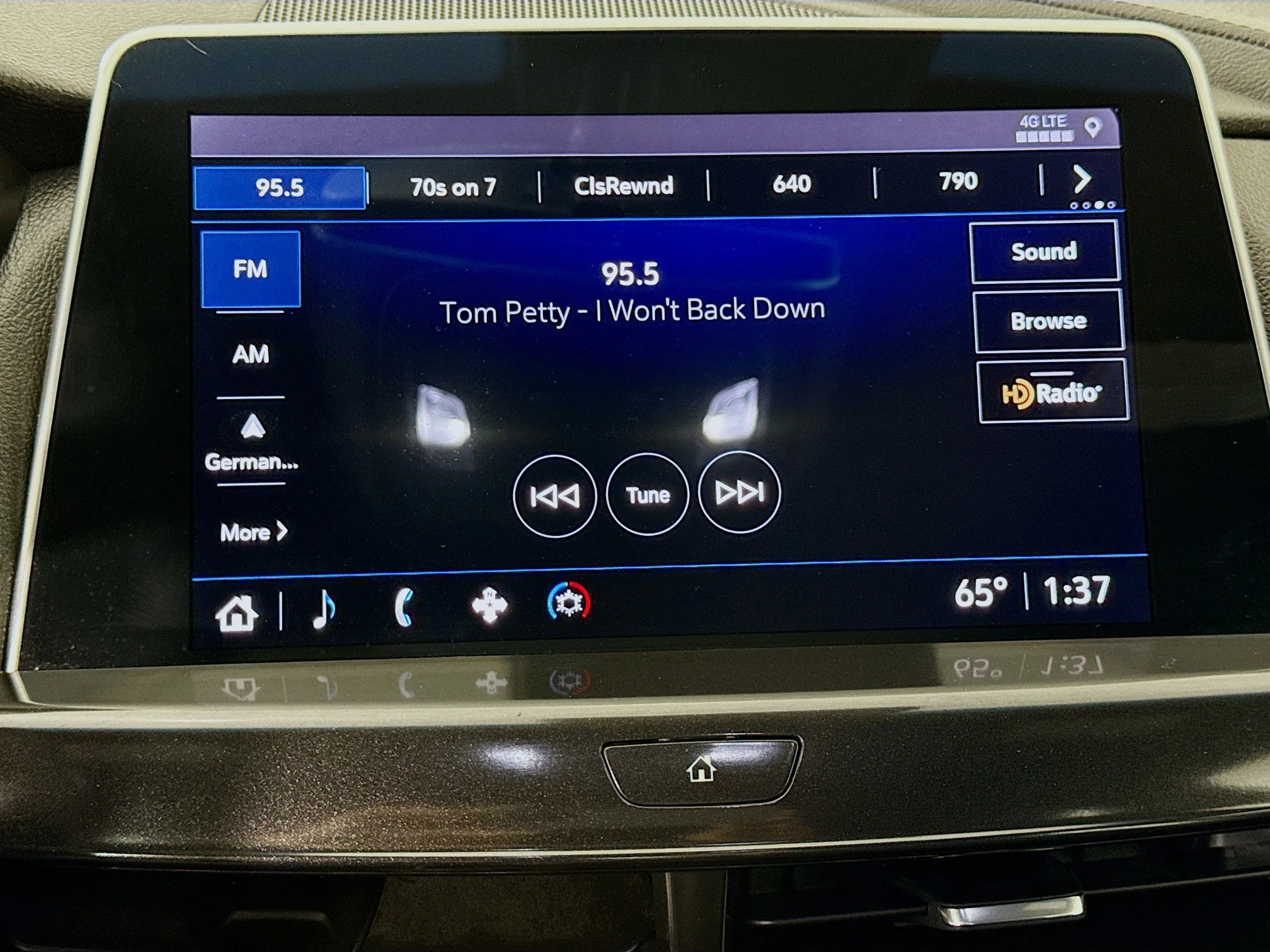 Used 2023 Black Raven Cadillac Luxury image 16