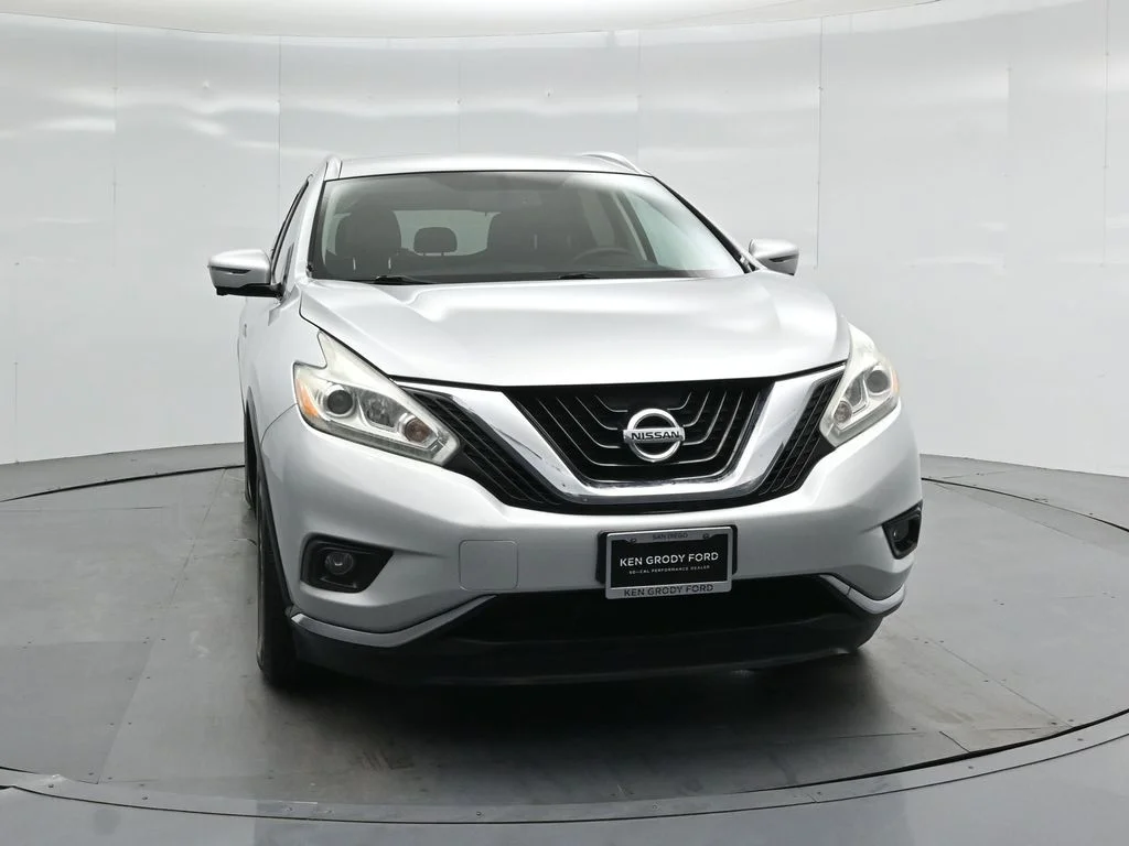 Used 2016 Silver Nissan SL image 50