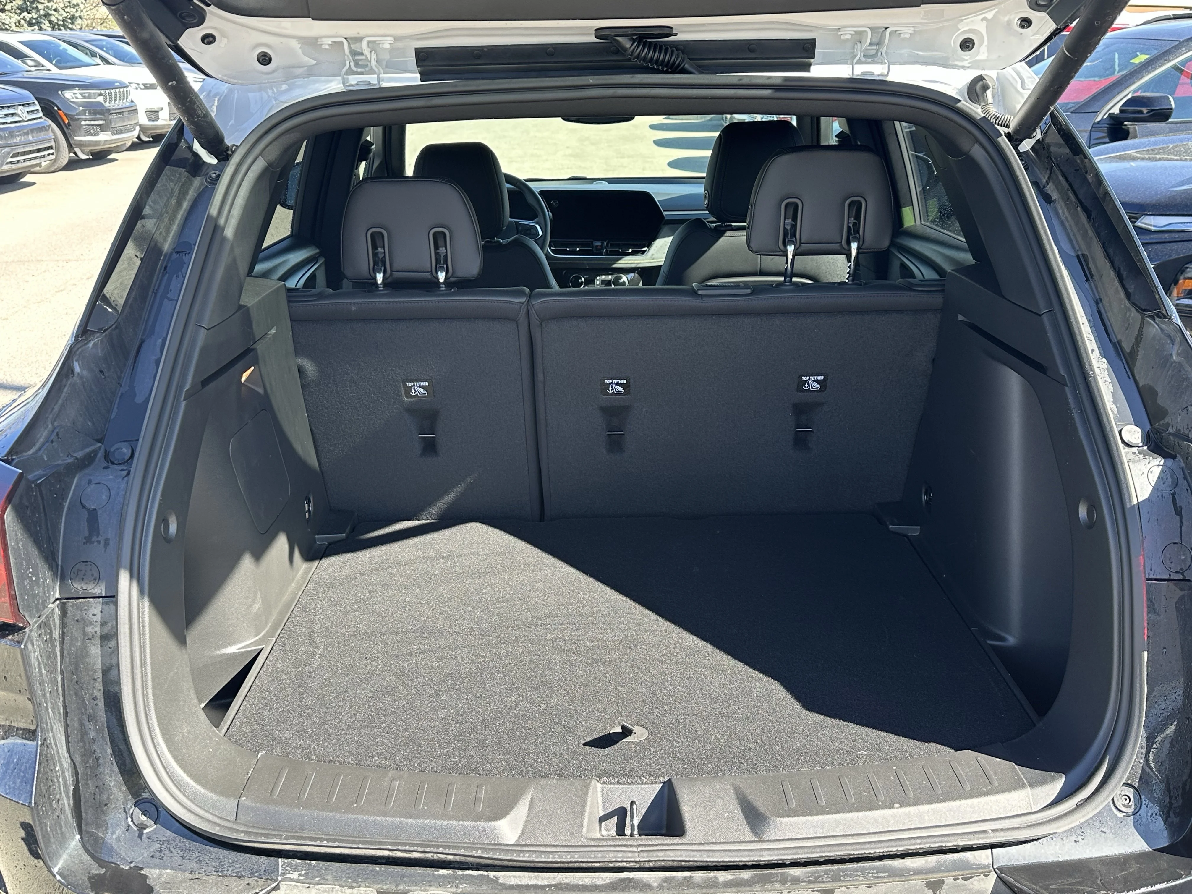 New 2026 Mosaic Black Metallic Chevrolet ACTIV image 8