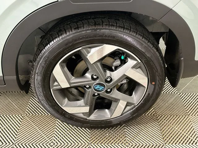 New 2026 Hyundai VENUE SEL