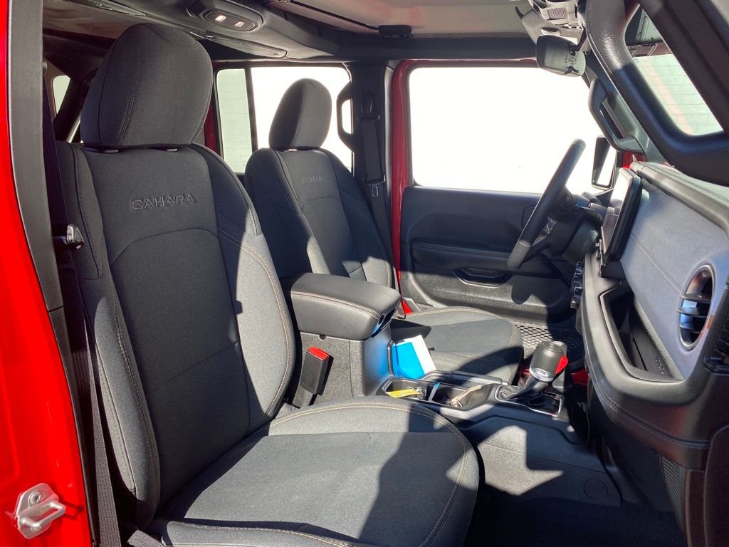 2024 Jeep Wrangler 4xe Sahara 4XE - Photo 13