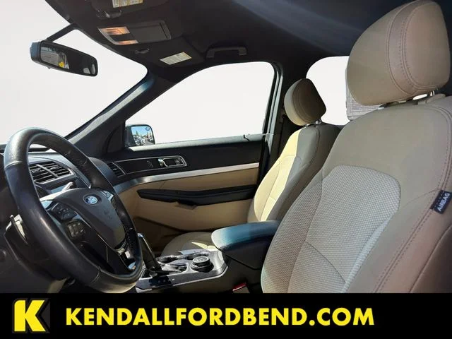 Used 2017 Canyon Ridge Metallic Ford XLT image 11