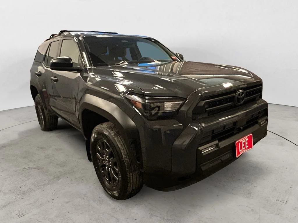 Used 2025 Underground Toyota SR5 image 7
