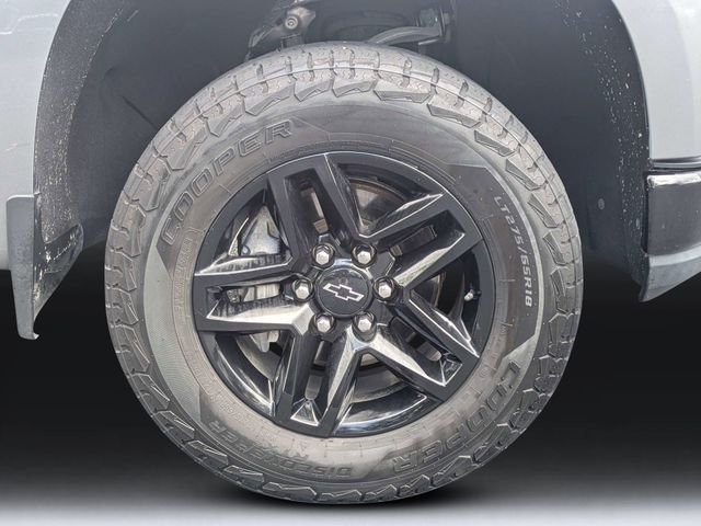 Used 2021 Gray Chevrolet Custom Trail Boss image 11
