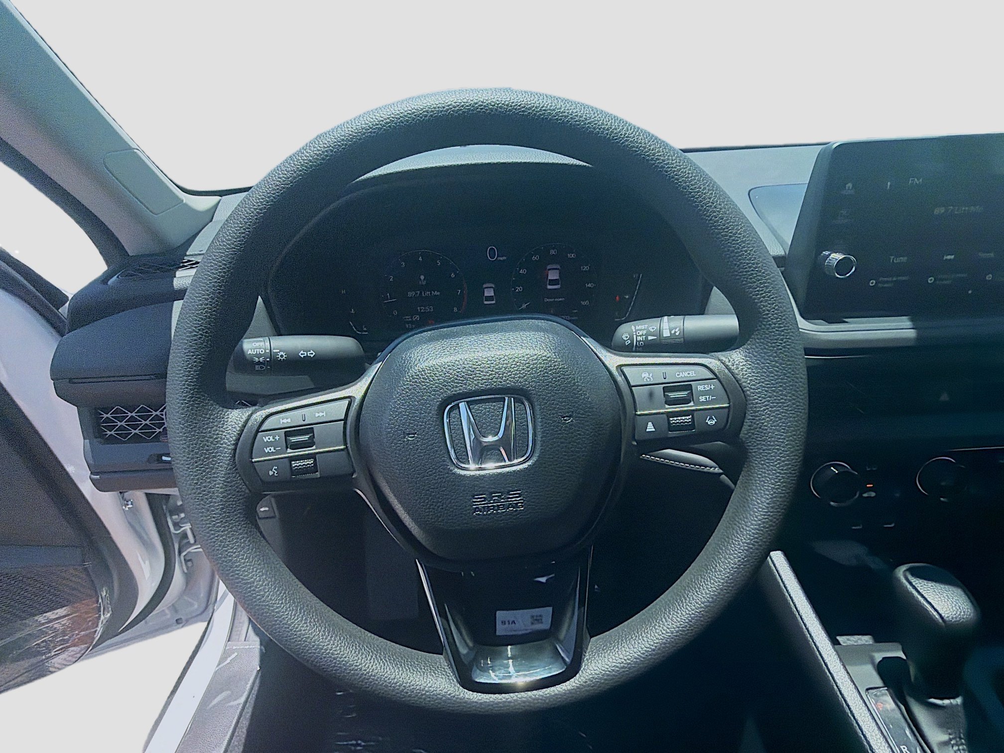 New 2026 Platinum White Pearl Honda LX image 10