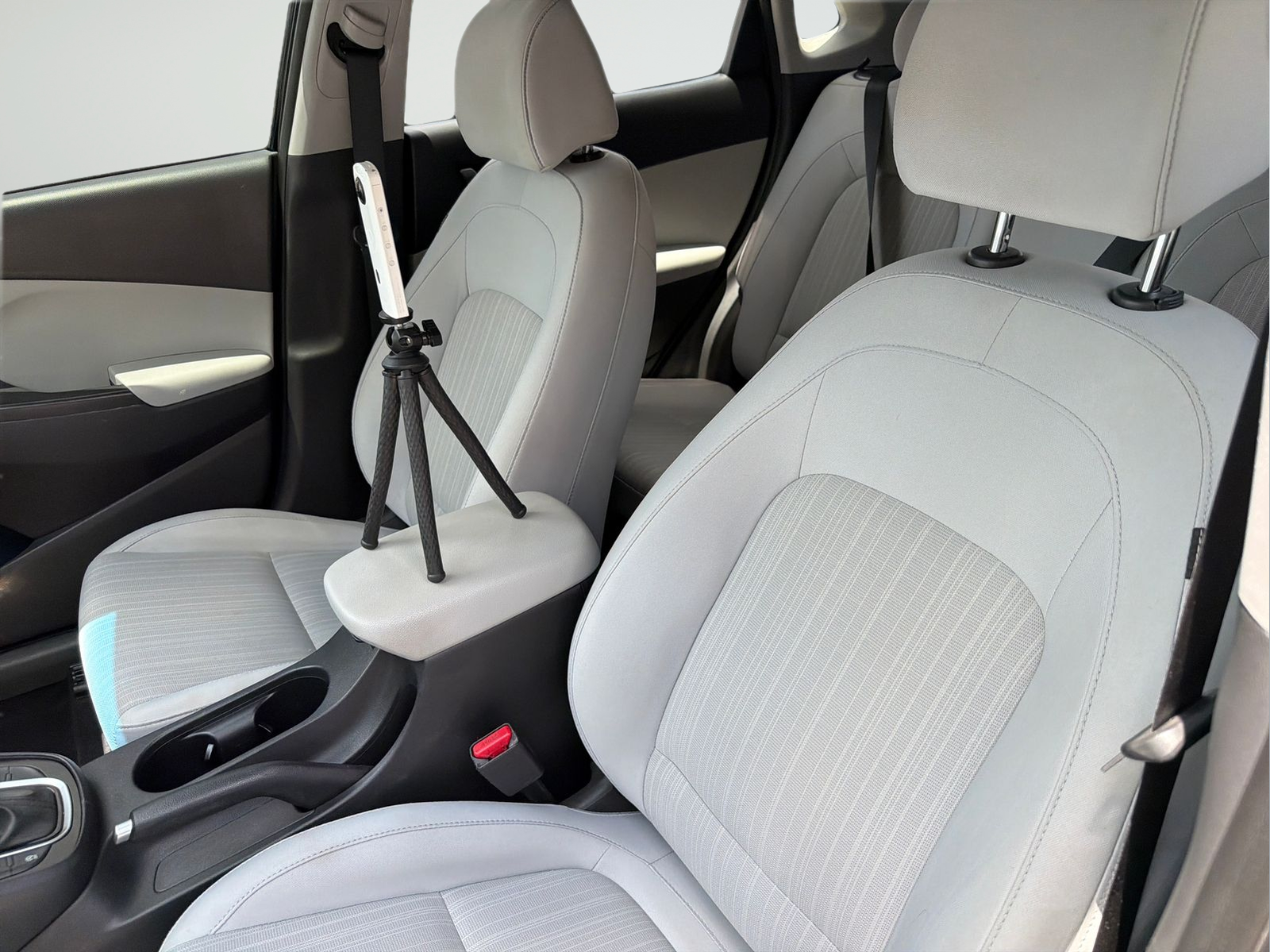 Used 2023 Abyss Black Hyundai SEL image 29
