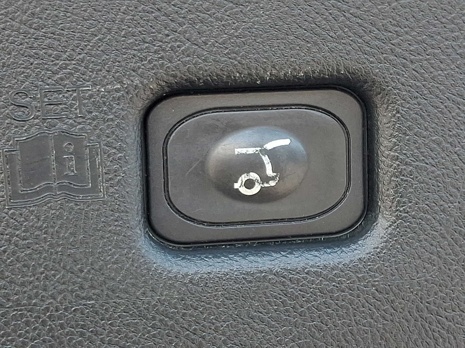 Used 2019 Black Lincoln Reserve image 31