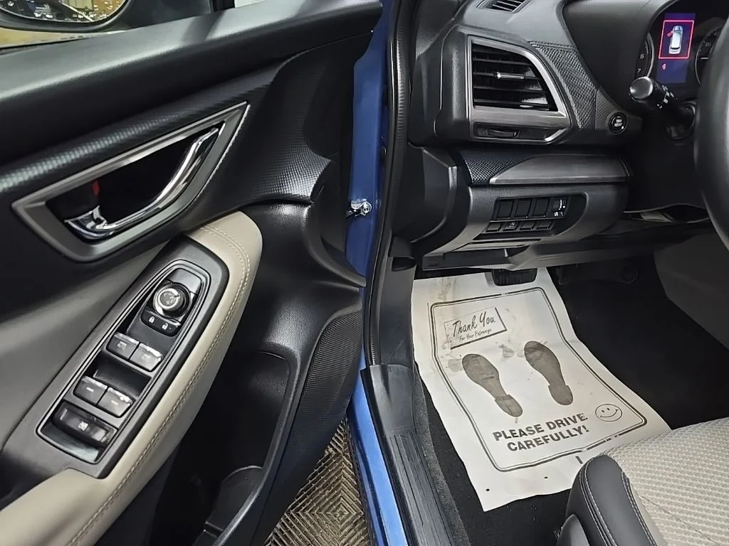 Used 2020 Horizon Blue Subaru Premium image 28