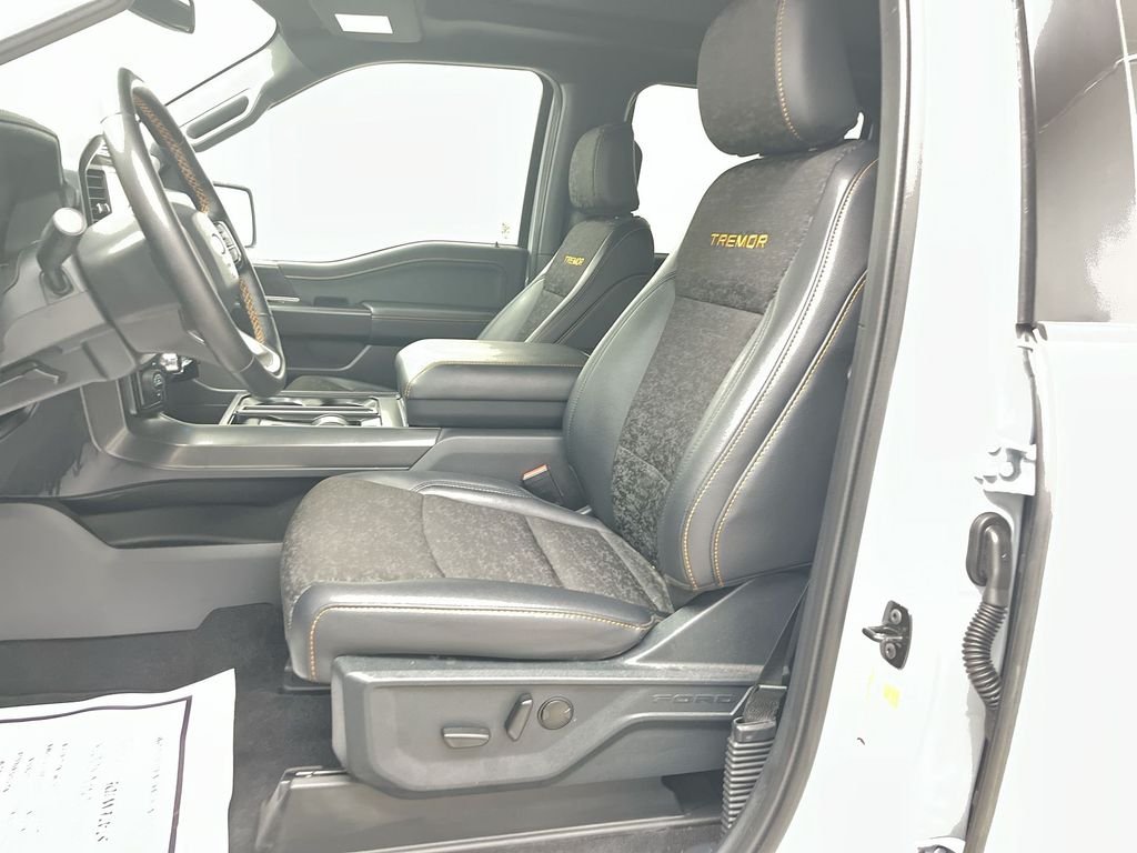 Used 2025 White Ford Tremor image 11