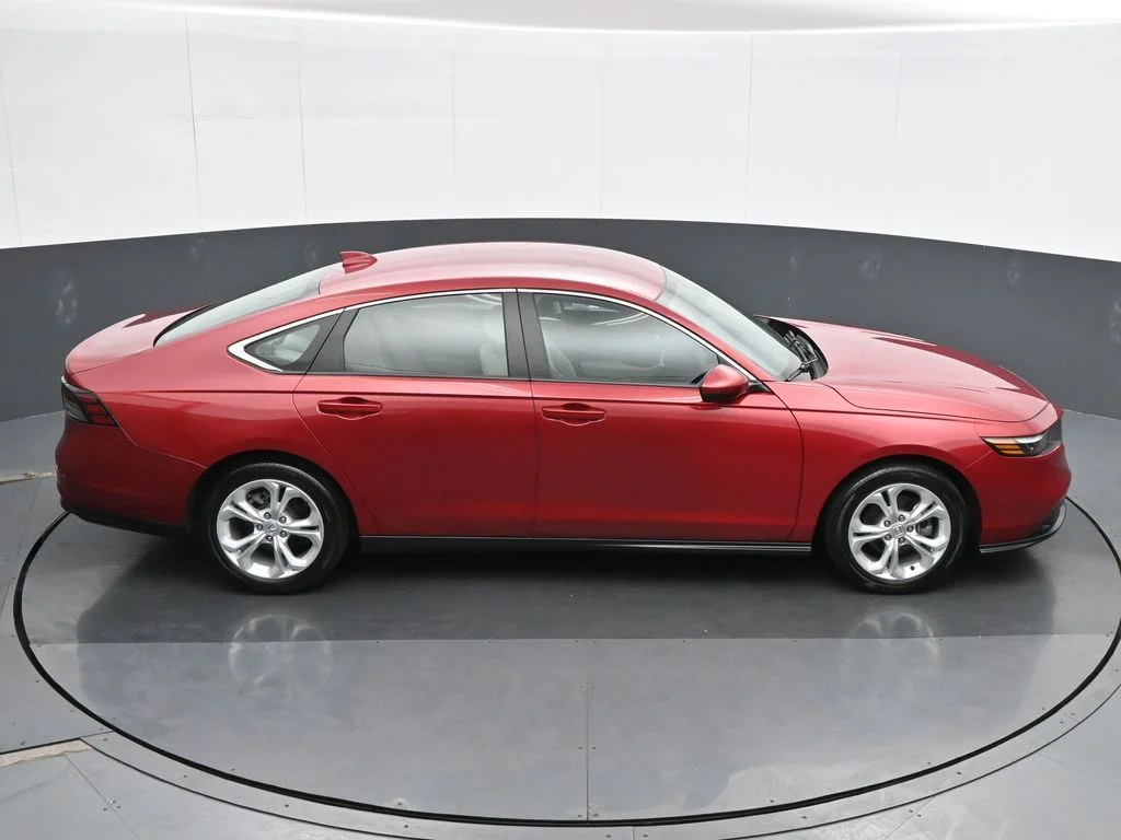 Used 2024  Honda LX image 22