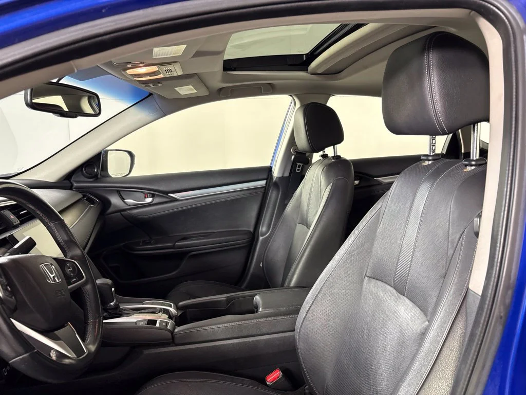 Used 2018  Honda EX-L image 24