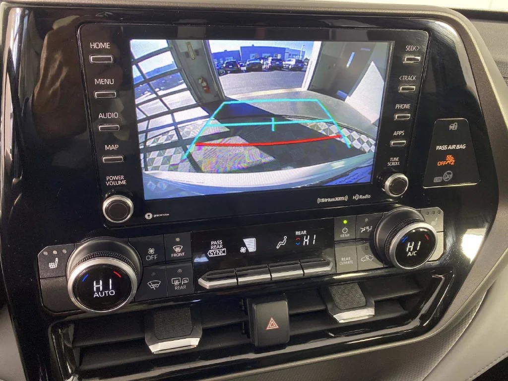 Used 2021 Blizzard Pearl Toyota XLE image 15