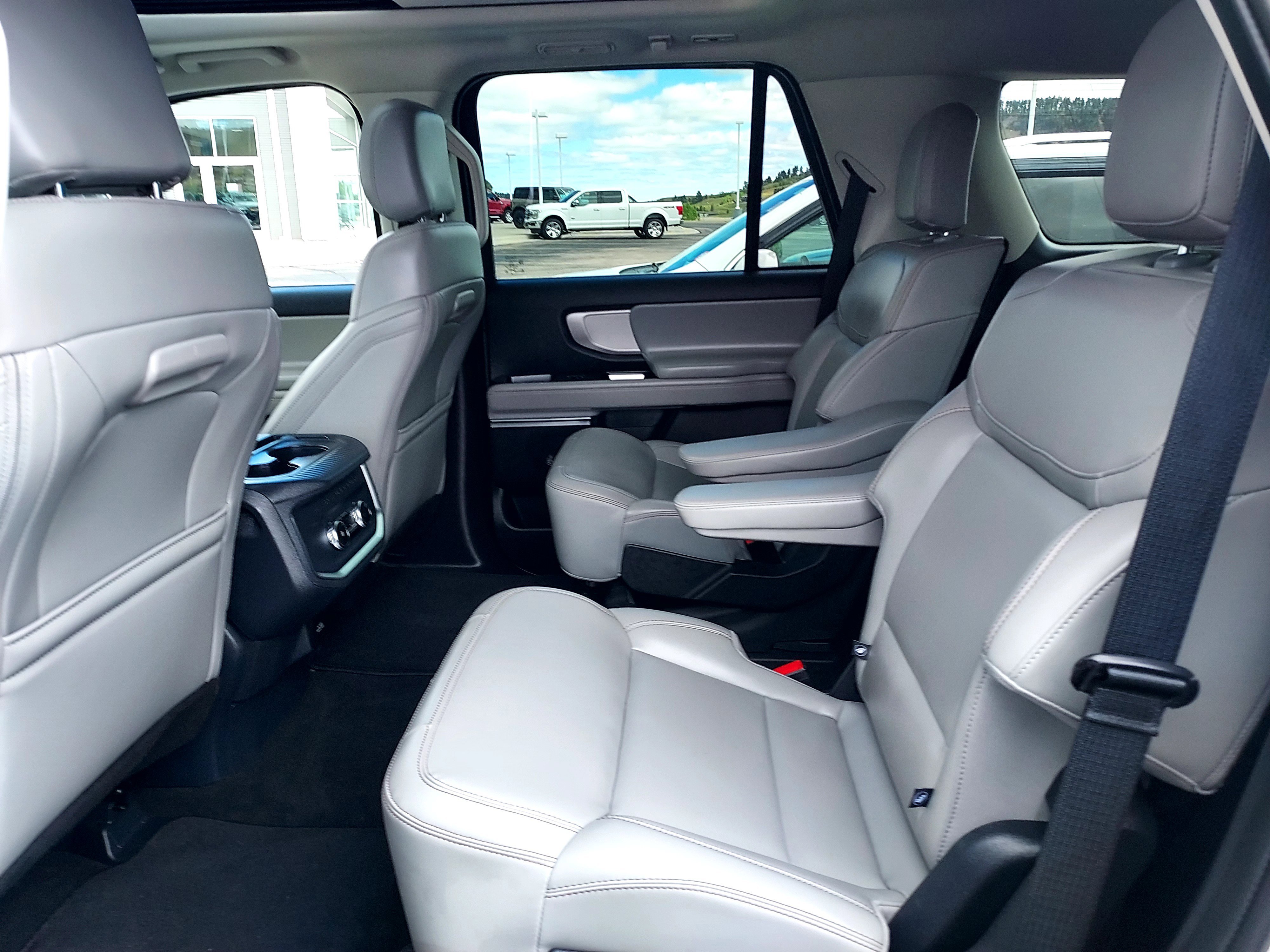 Used 2025 White Ford Active image 17
