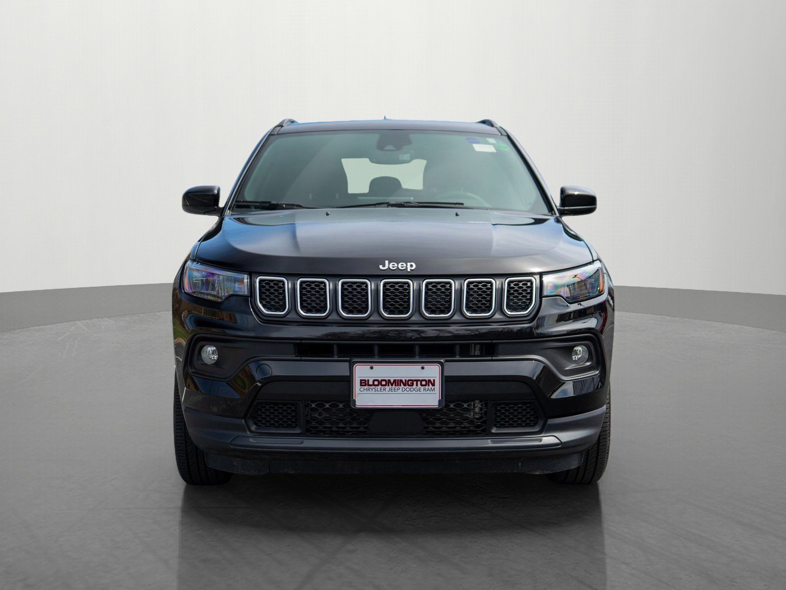 Used 2023 Jeep Compass Latitude Lux with VIN 3C4NJDFN7PT515099 for sale in Minneapolis, Minnesota