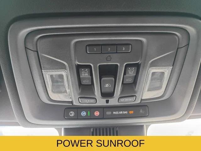 Used 2022 Black Chevrolet ZR2 image 18