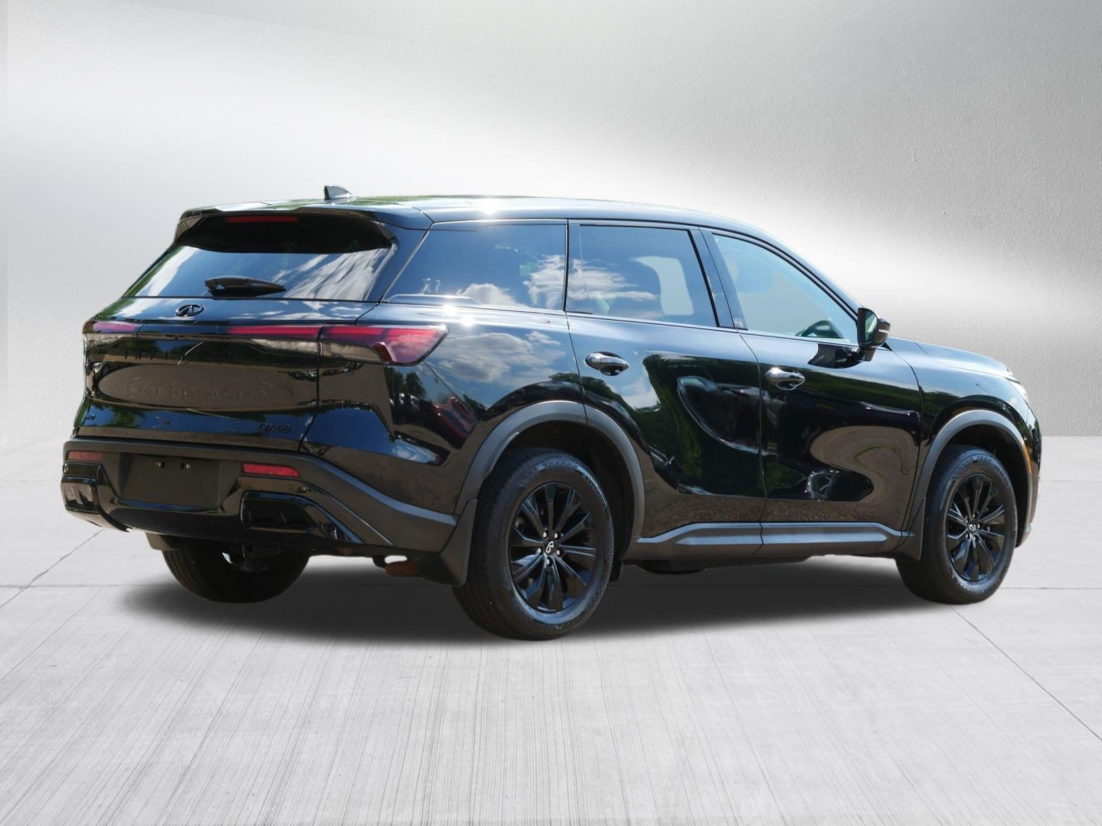 Used 2023 Mineral Black INFINITI PURE image 7