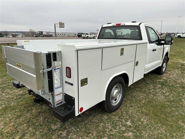 Certified Used 2023 Oxford White Ford XL image 3