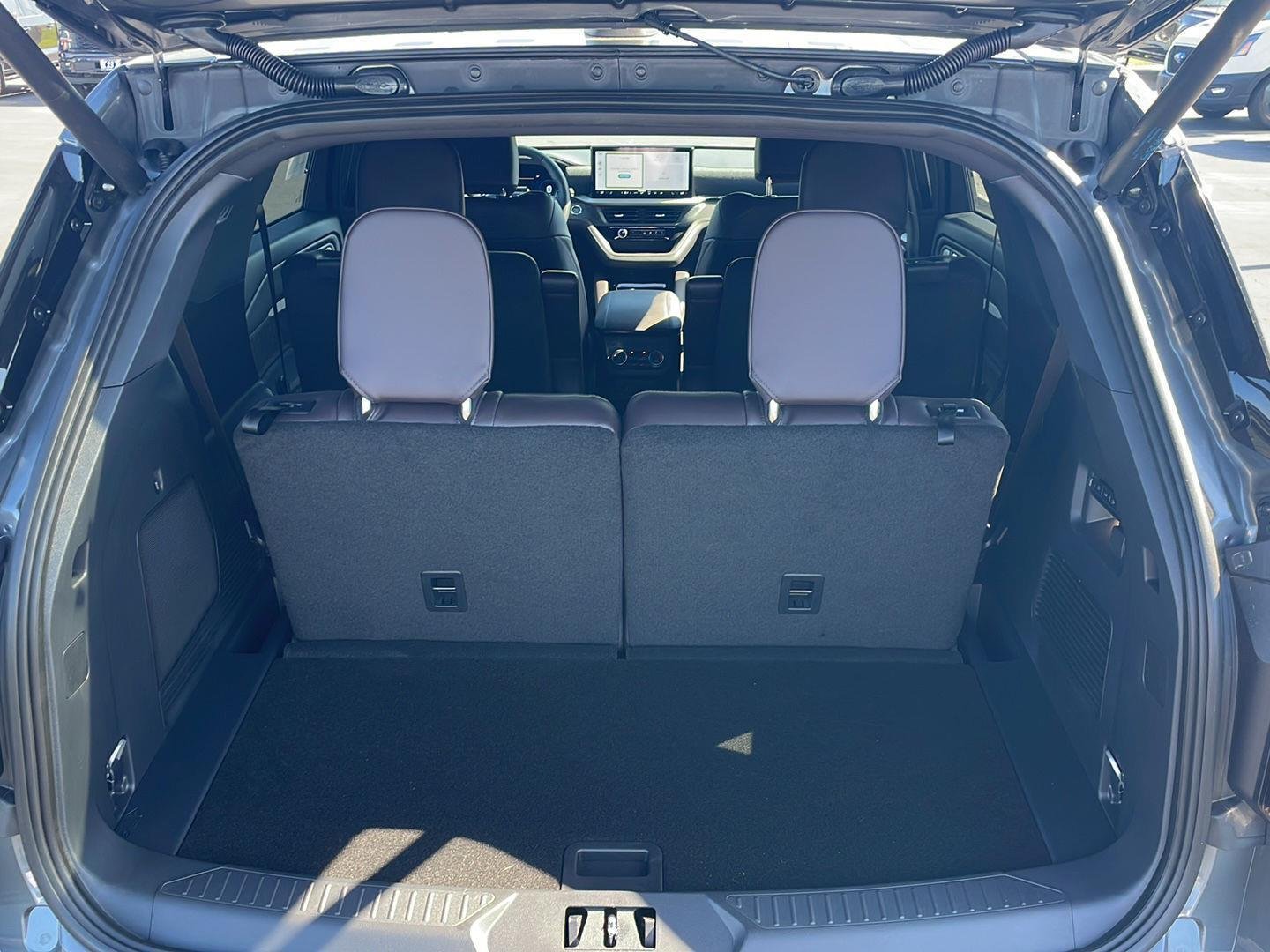 New 2026 Carbonized Gray Metallic Ford Platinum™ image 68