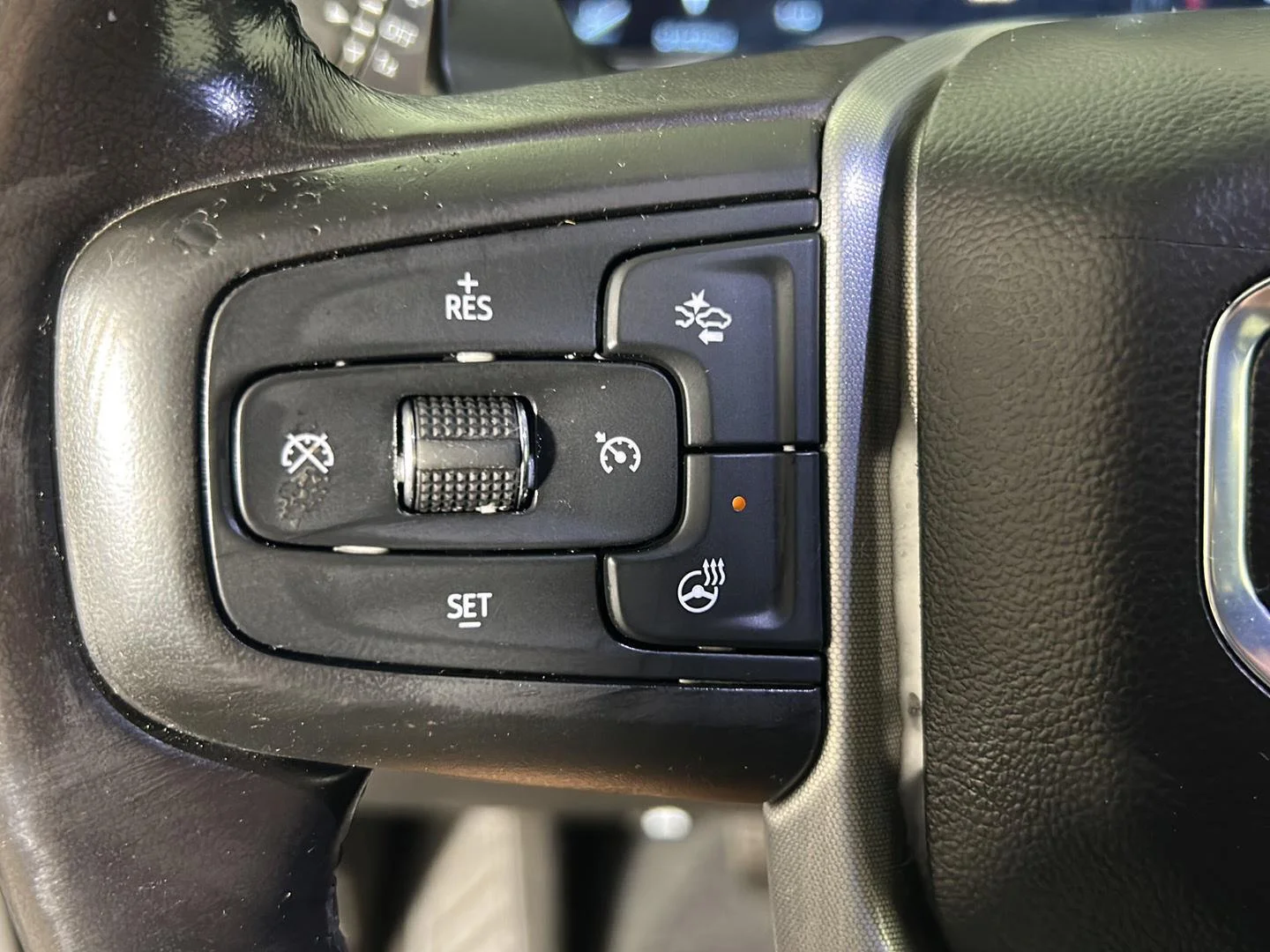 Used 2022 Summit White GMC SLT image 24