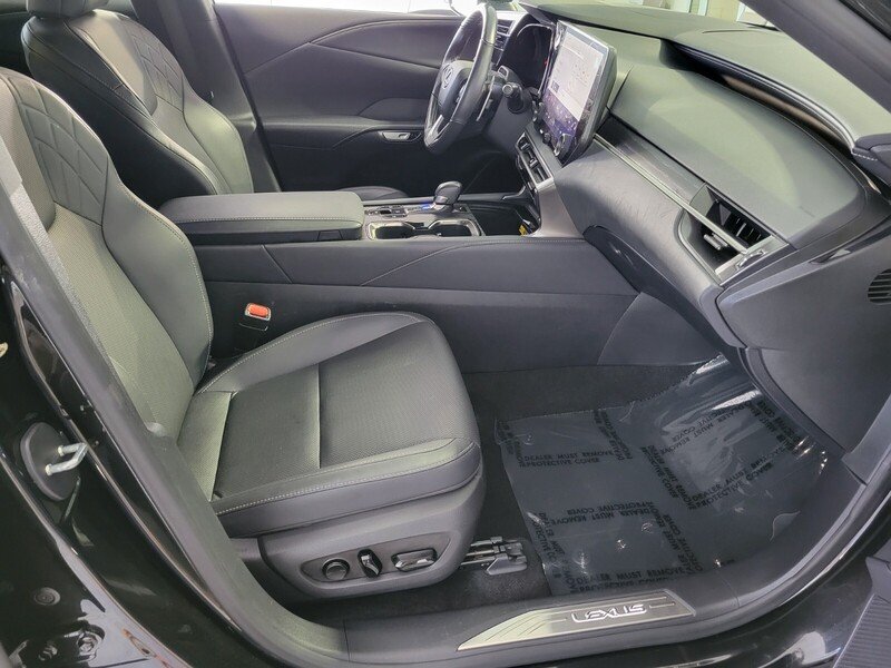 2024 Lexus RX 350 - Photo 17