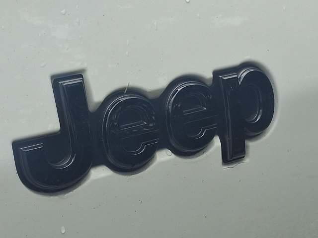 Used 2023 White Jeep Limited image 32