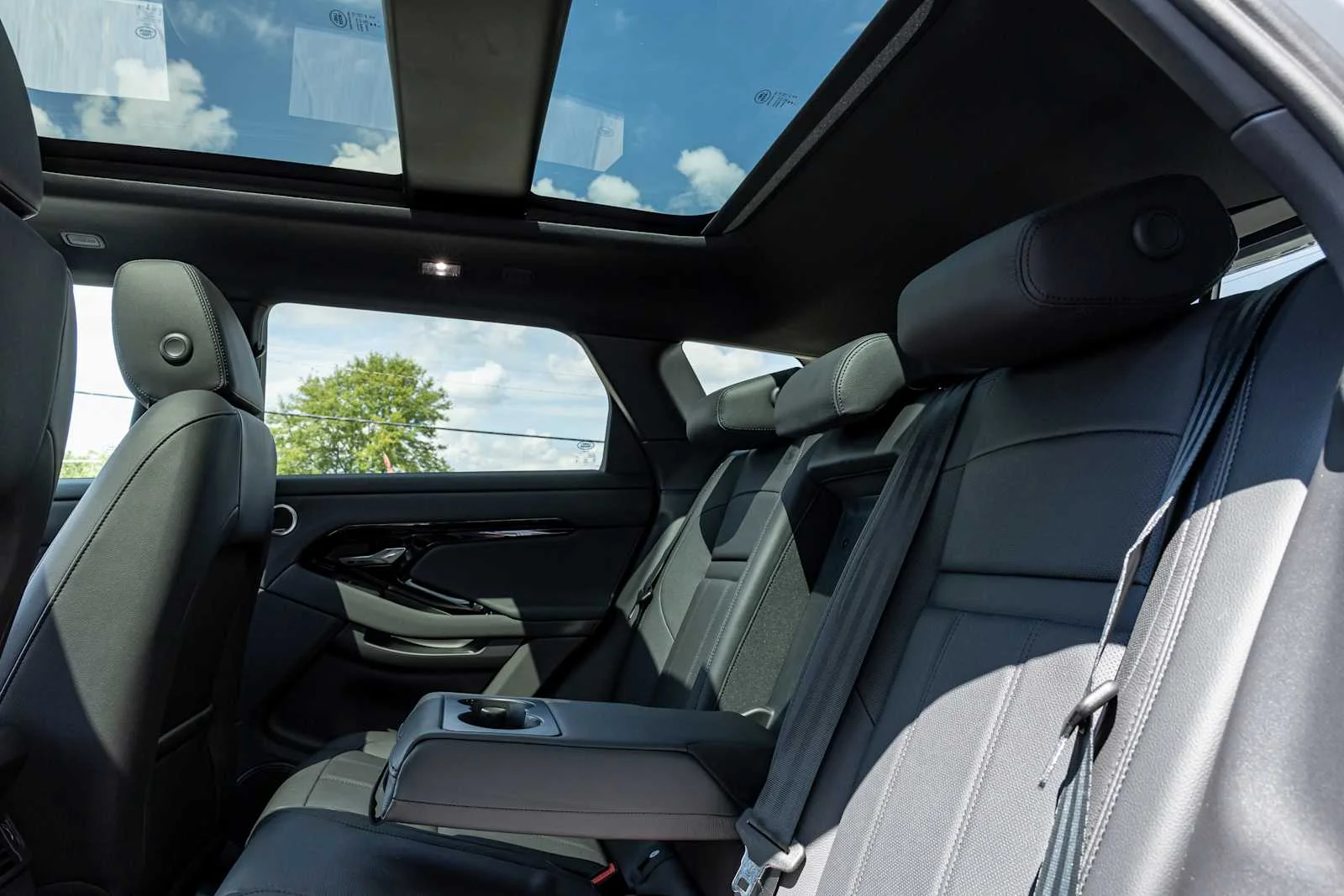 2026 Land Rover Range Rover Evoque S - Photo 25