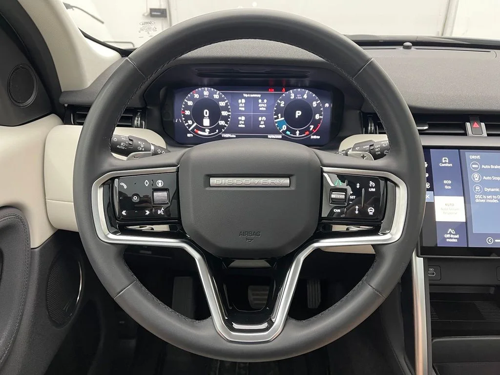Used 2025 Varesine Blue Metallic Land Rover S image 21