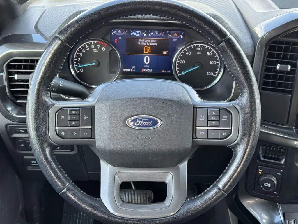 Used 2021 Black Ford XLT image 18
