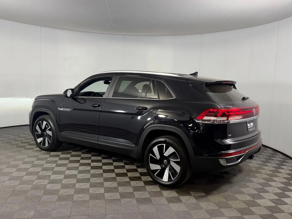 2025 Volkswagen Atlas Cross Sport SE w/Tech - Photo 9