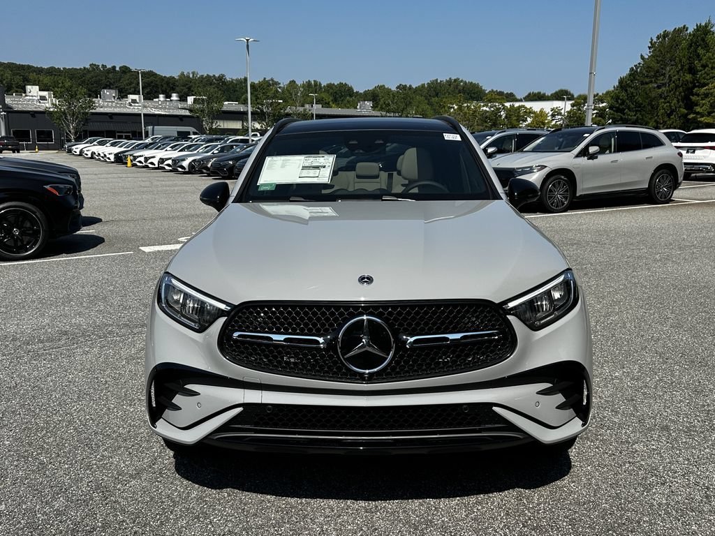 New 2027 MANUFAKTUR Alpine Grey Mercedes-Benz GLC 350e image 40