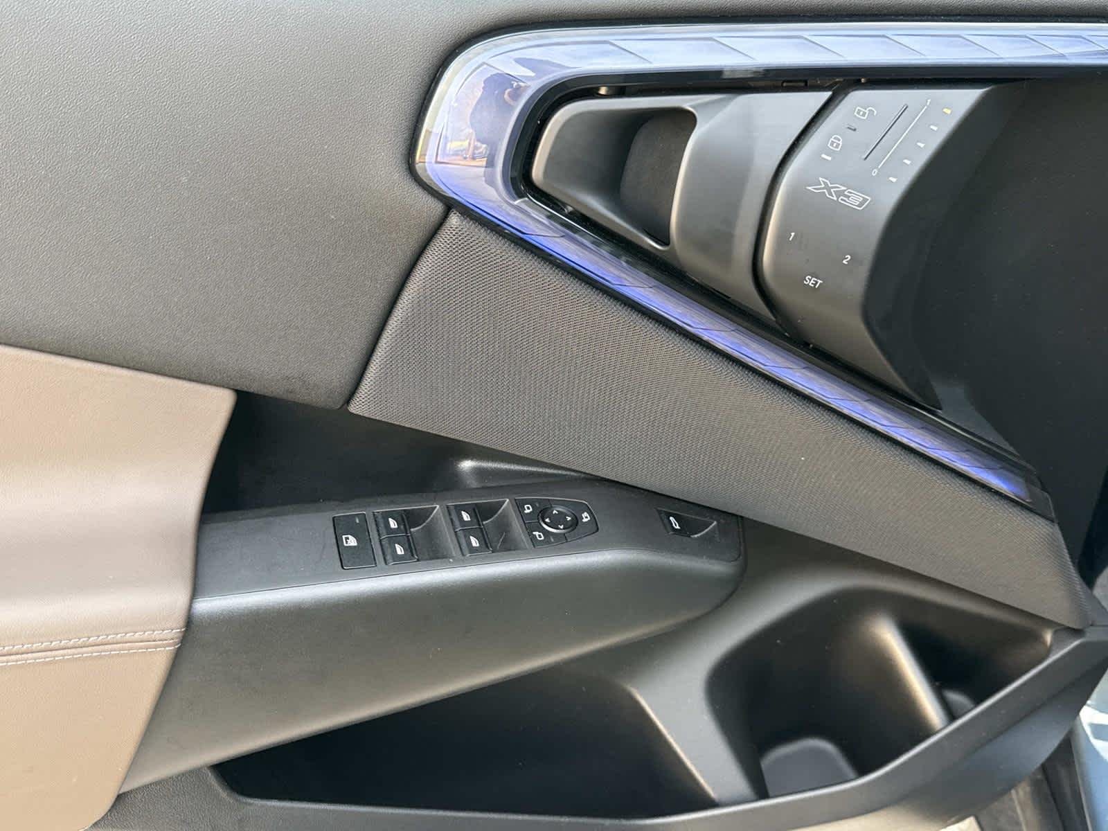 2025 BMW X3 30 - Photo 27