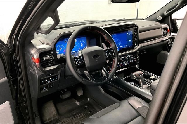 2025 Ford F-150 Raptor - Photo 16