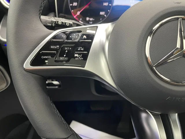 New 2027 Black Mercedes-Benz GLC 300 image 24
