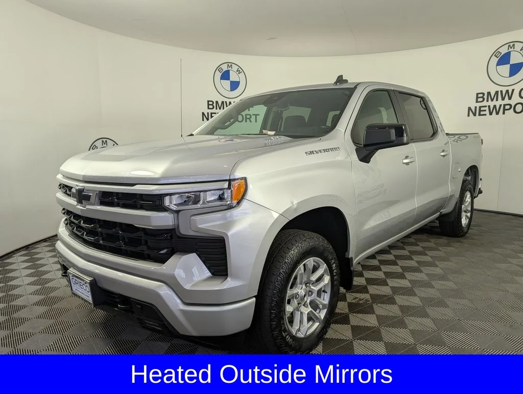 Used 2022 Silver Chevrolet RST image 4