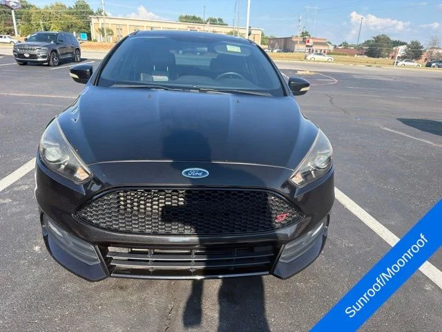Used 2015 Tuxedo Black Ford ST image 2